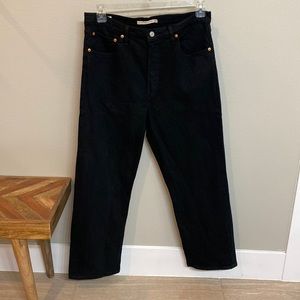 Levi’s Women’s Ribcage Ankle Jeans